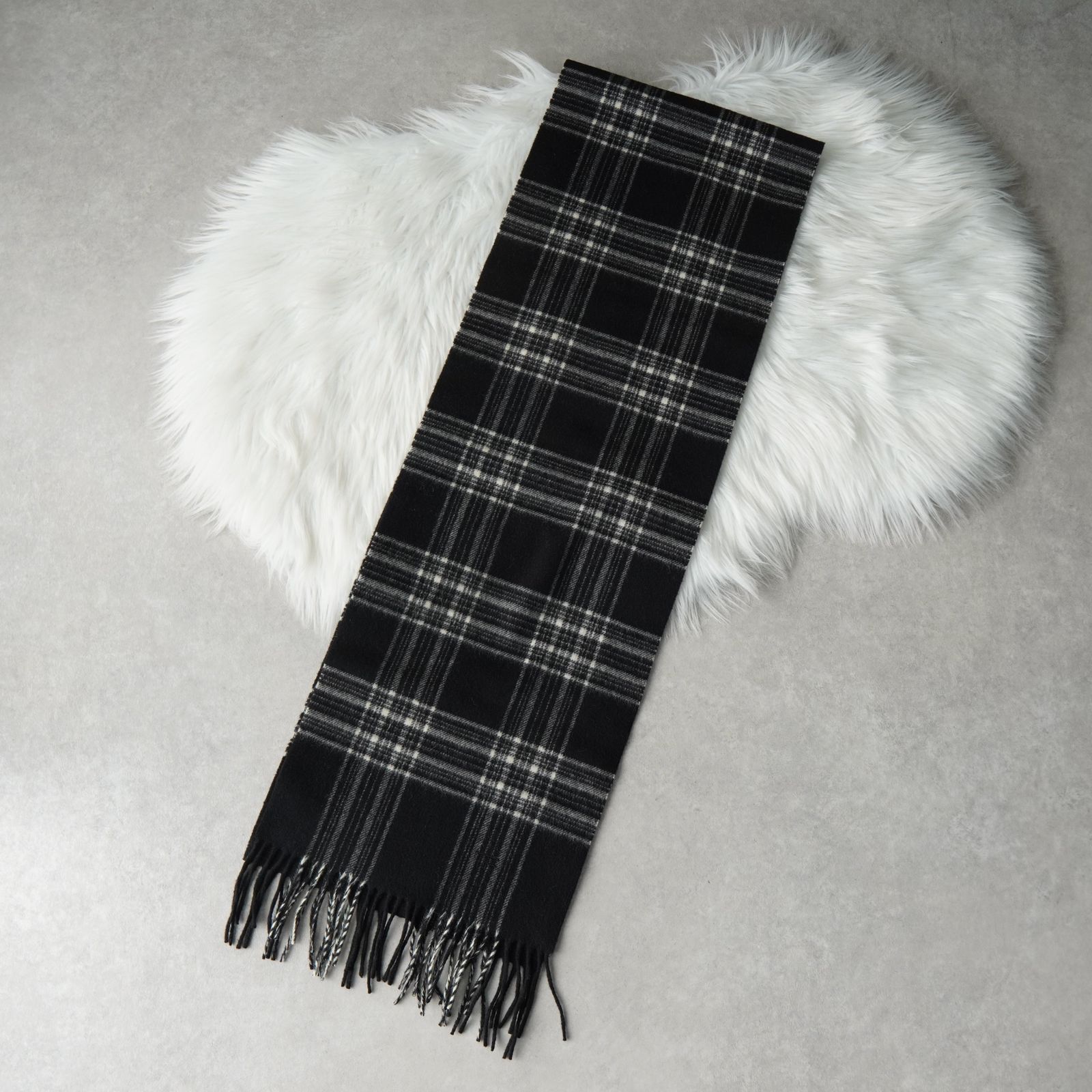 TOM FORDトムフォード 新品　メンズ　マフラー　ブラックチェック BlackFriday限定割引5％オフ】トムフォード チェック柄 ウール