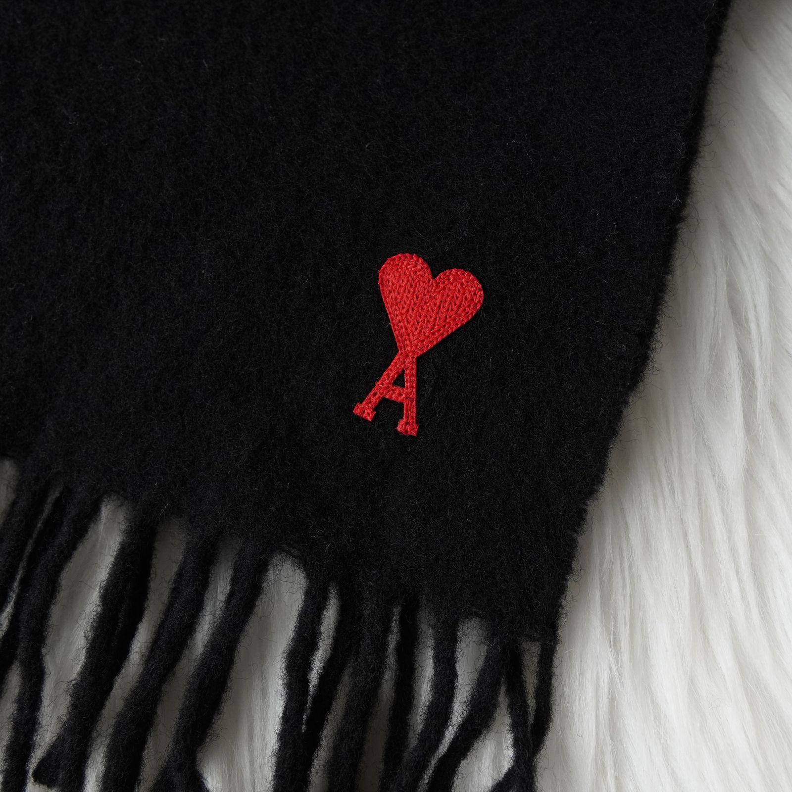 BlackFriday限定割引5％オフ】アミパリ アミ パリス ハートロゴ ウール