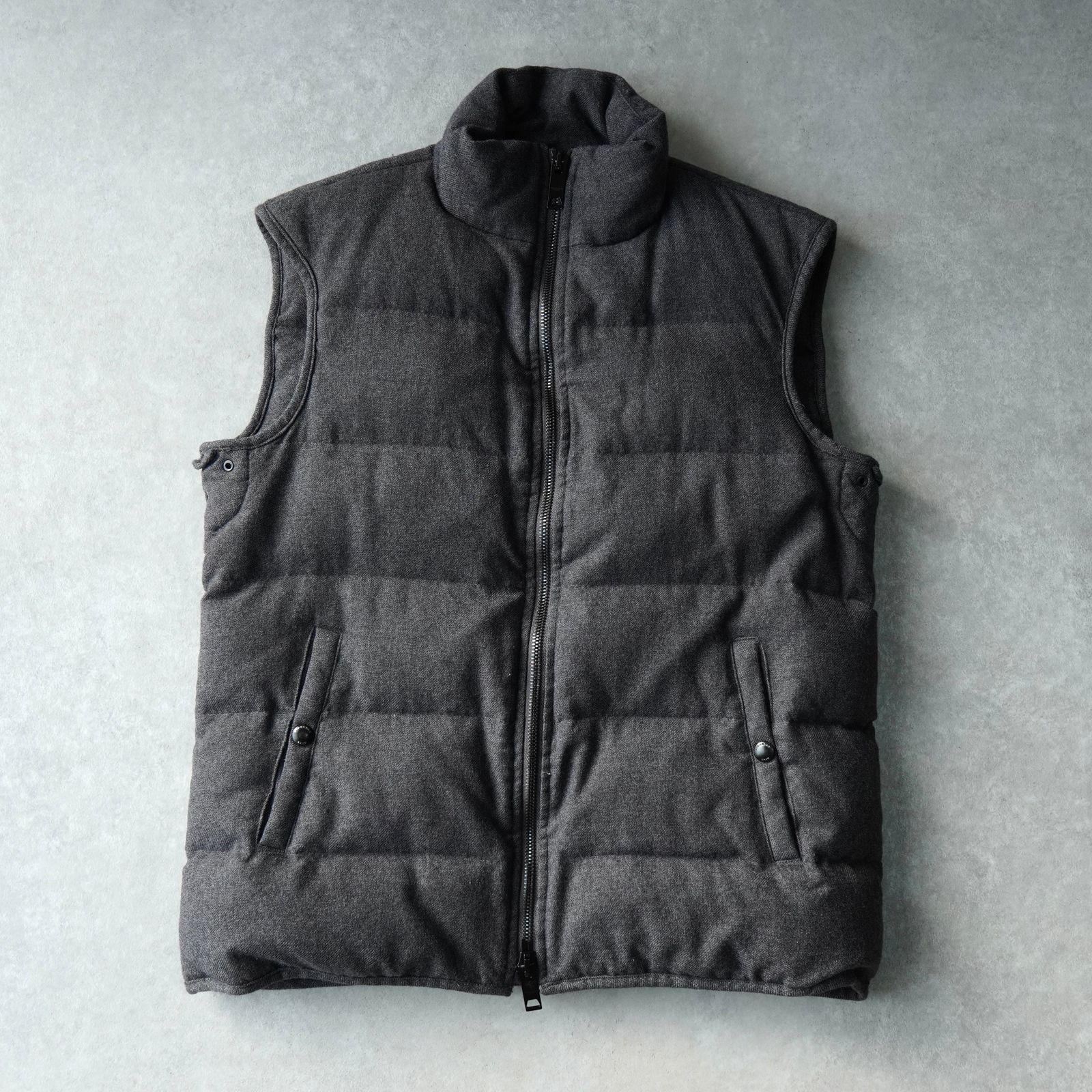 BlackFriday 割引5％オフ バーバリー ウール混紡 ダウンベスト グレー