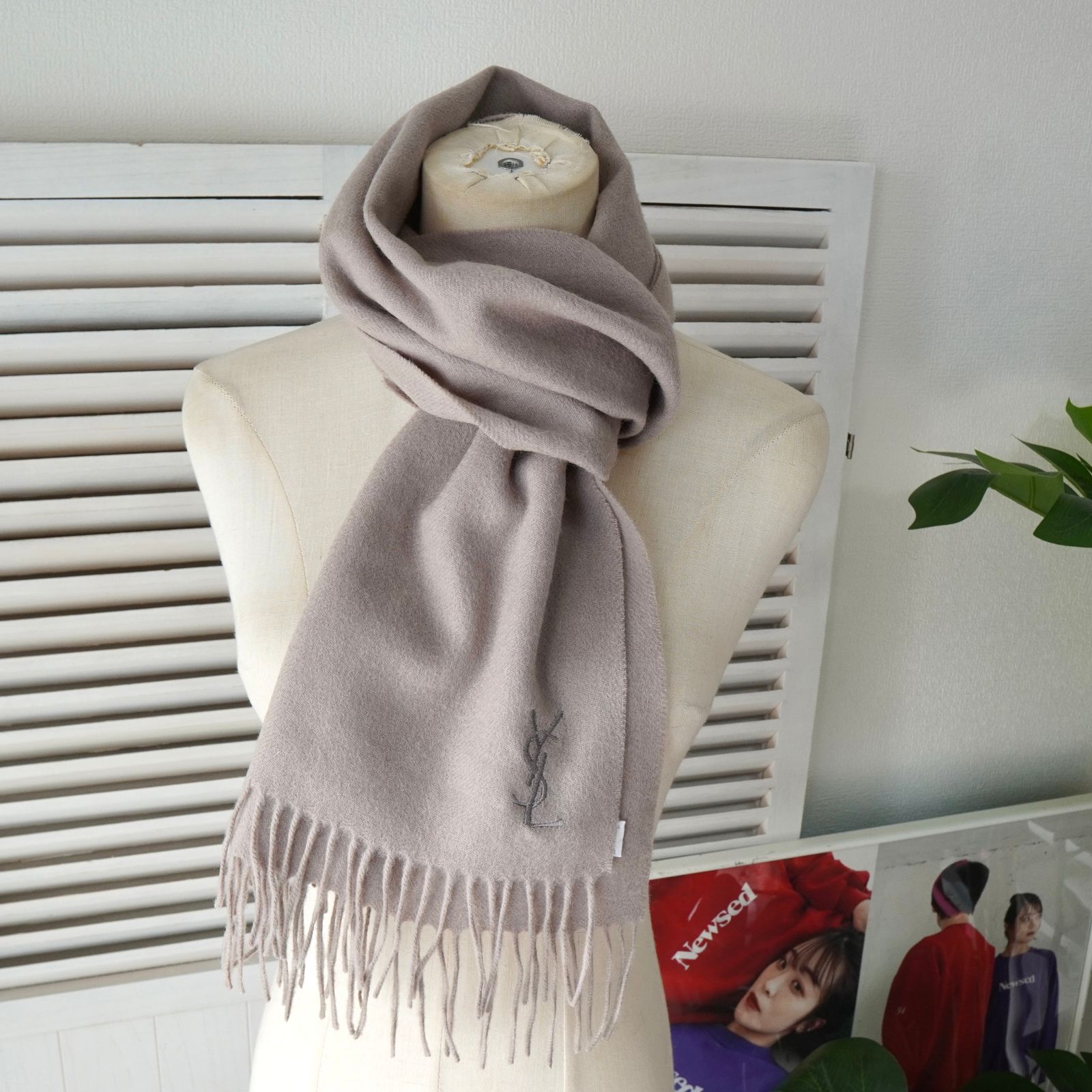 BlackFriday 割引5％オフ イヴ サンローラン ヴィンテージ YSLロゴ ウール マフラー グレージュ