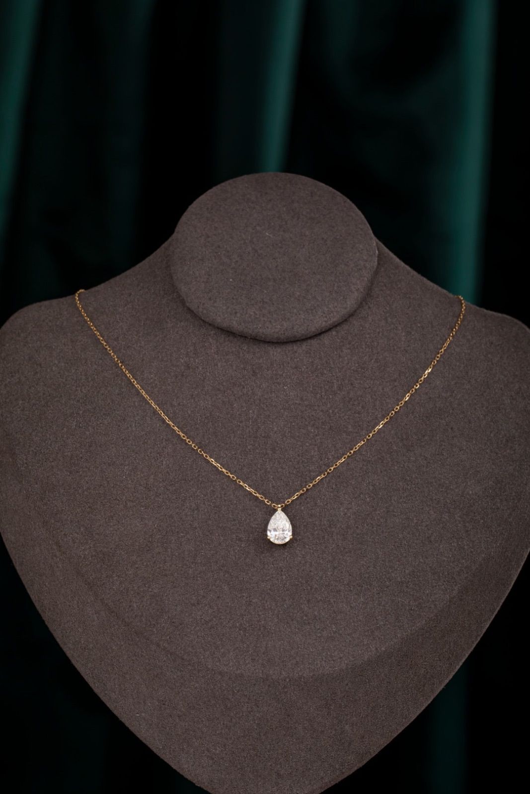 K 14 ラボグロウンダイヤモンド ネックレス 1 ct ペアシェイプ 45 cm