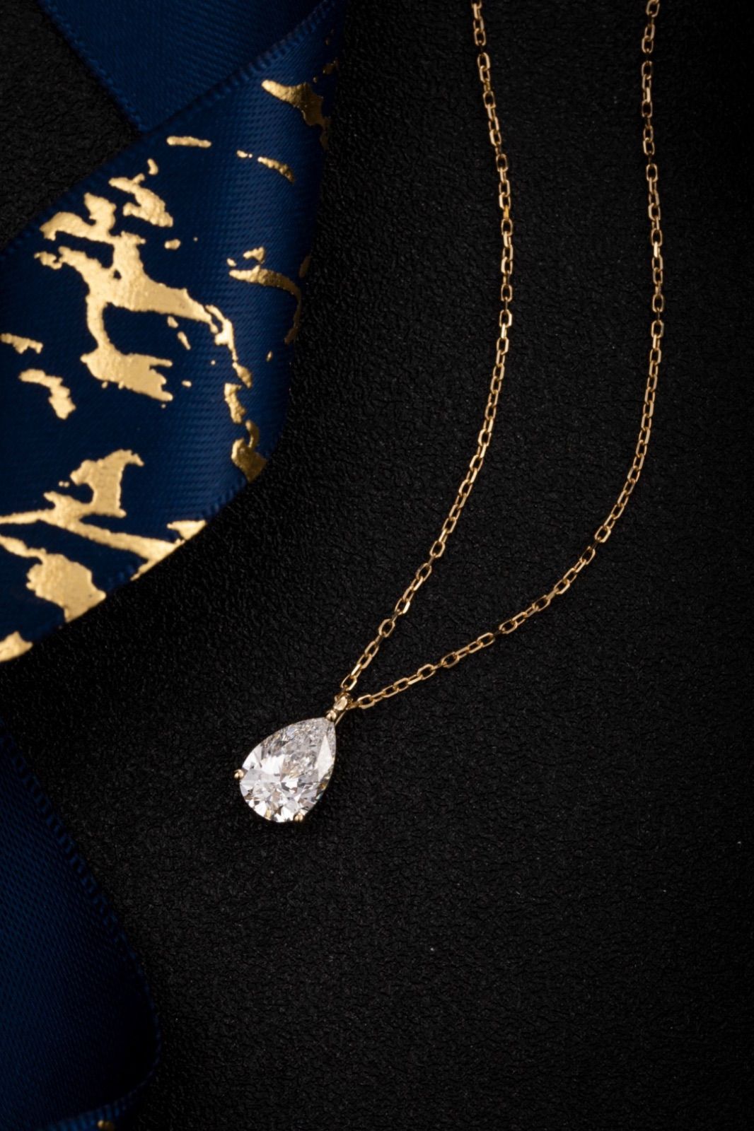 K 14 ラボグロウンダイヤモンド ネックレス 1 ct ペアシェイプ 45 cm