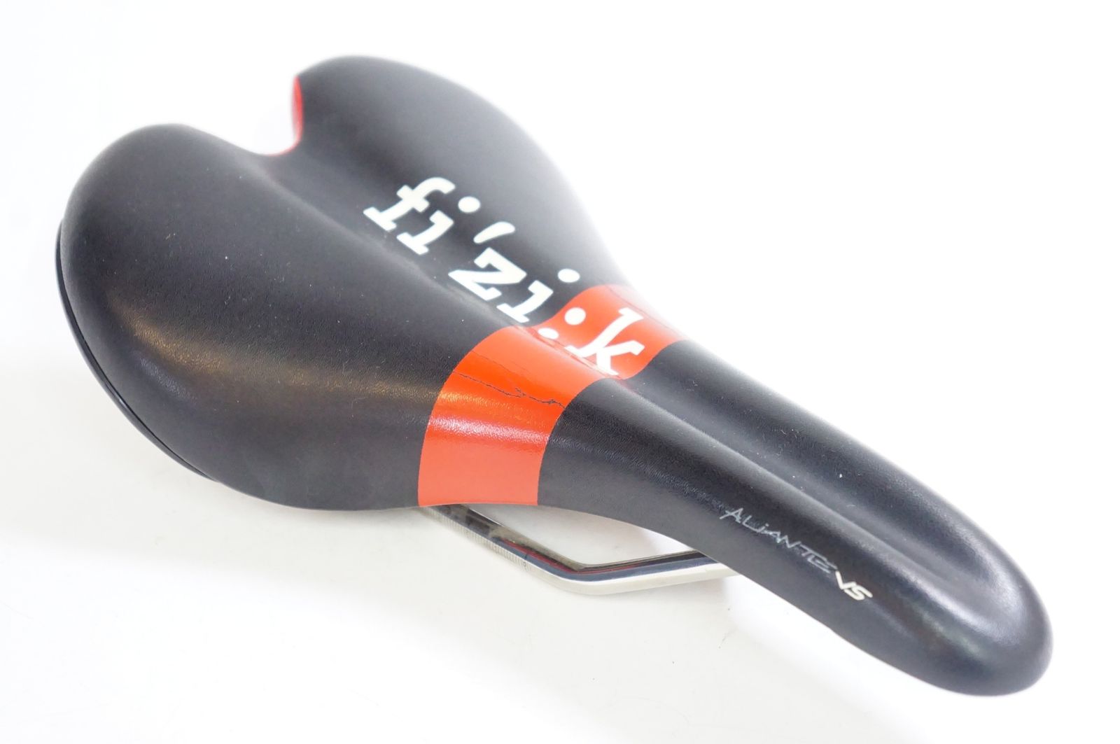 ☆fi'zi:k フィジーク ALIANTE VS サドル k:iumレール VS サドル