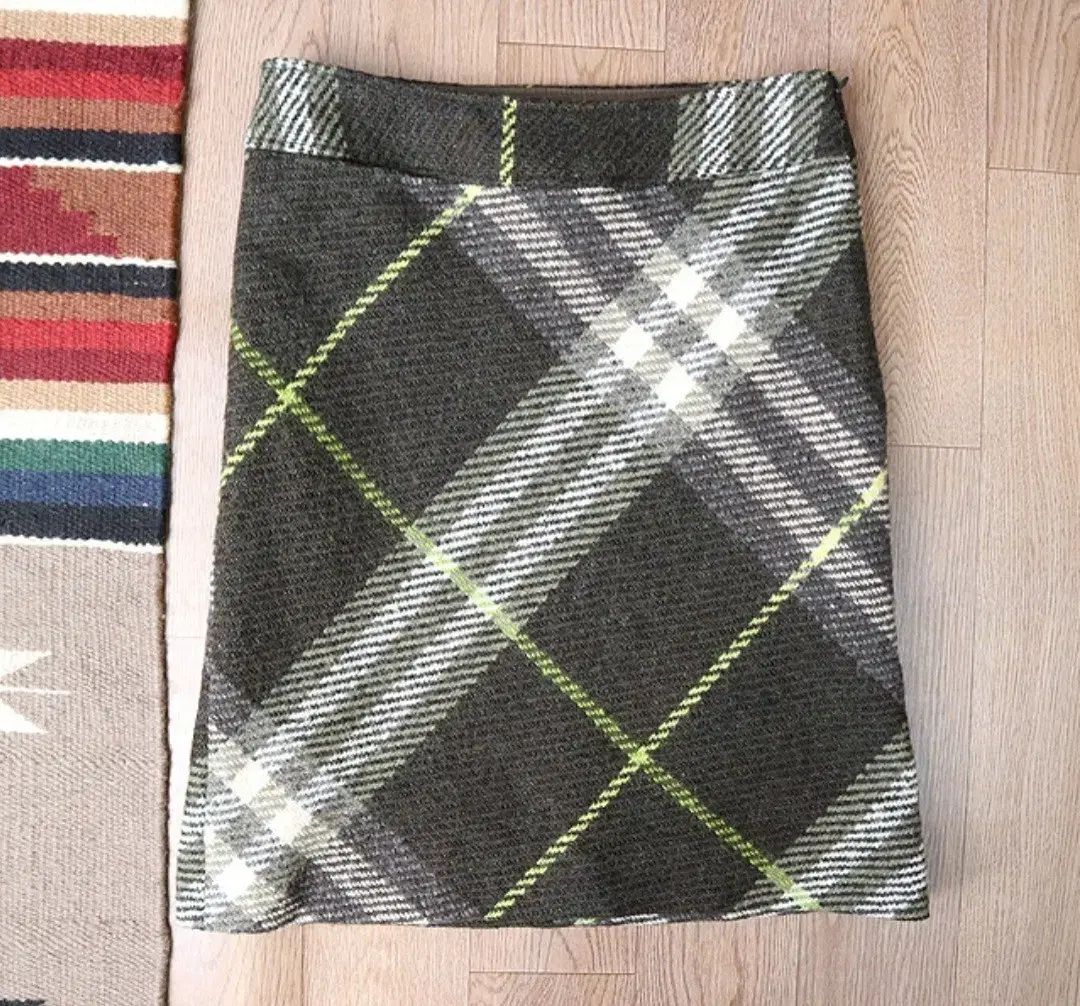 日本版 BURBERRY バーバリー ロンドン ウール 厚手 チェック ツイード スカート