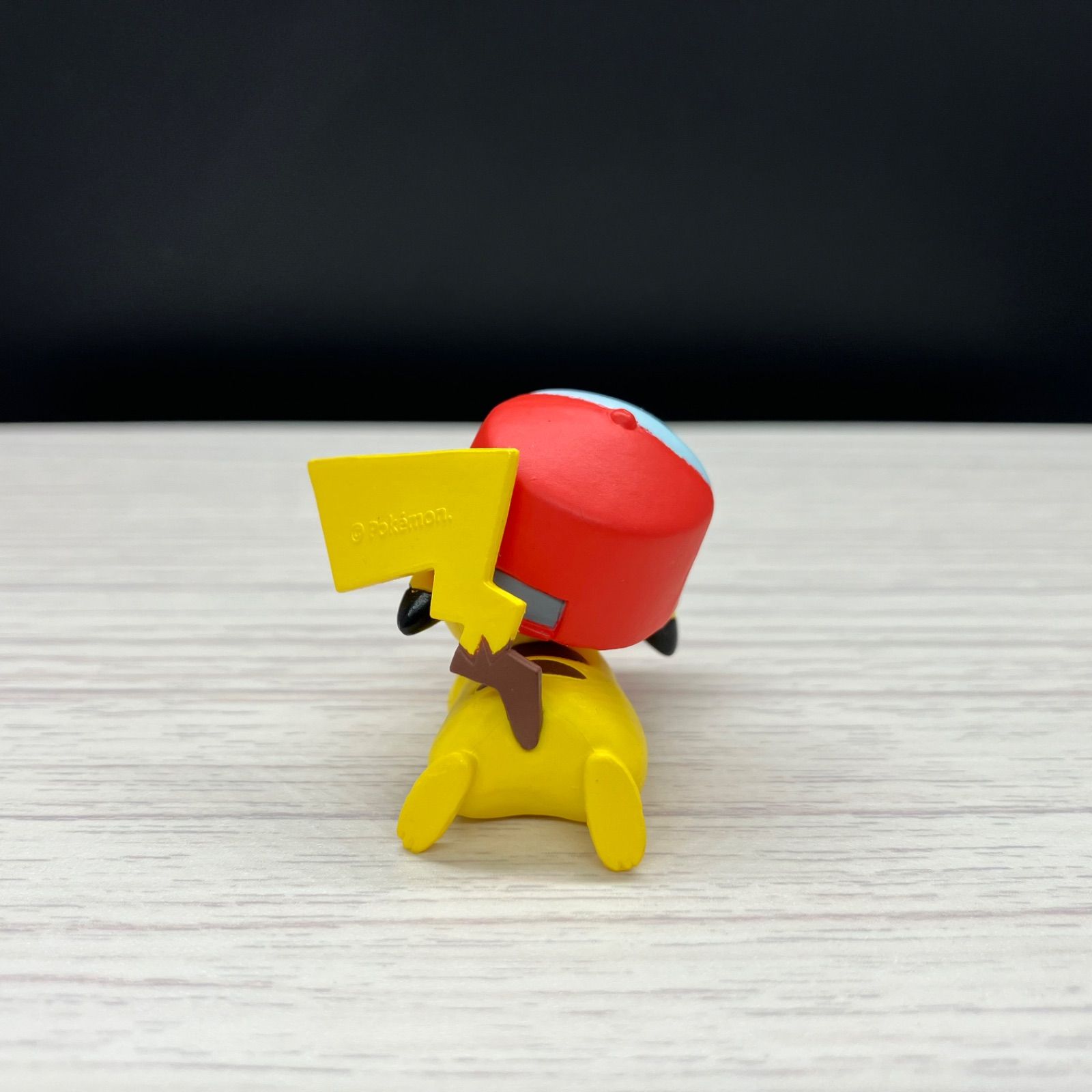 ピカチュウ フィギュア 赤い帽子 帽子をかぶったピカチュウ フィギュアコレクション イッシュキャップ