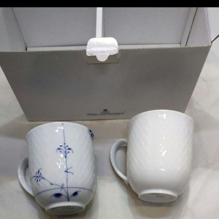 ロイヤルコペンハーゲン ホワイト＆ブルーパルメッテ ペアマグカップ