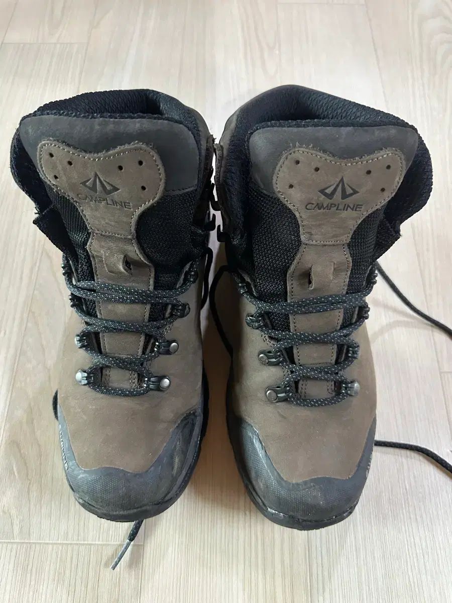 ブラック ストーム GAMMA 255 mm 登山靴