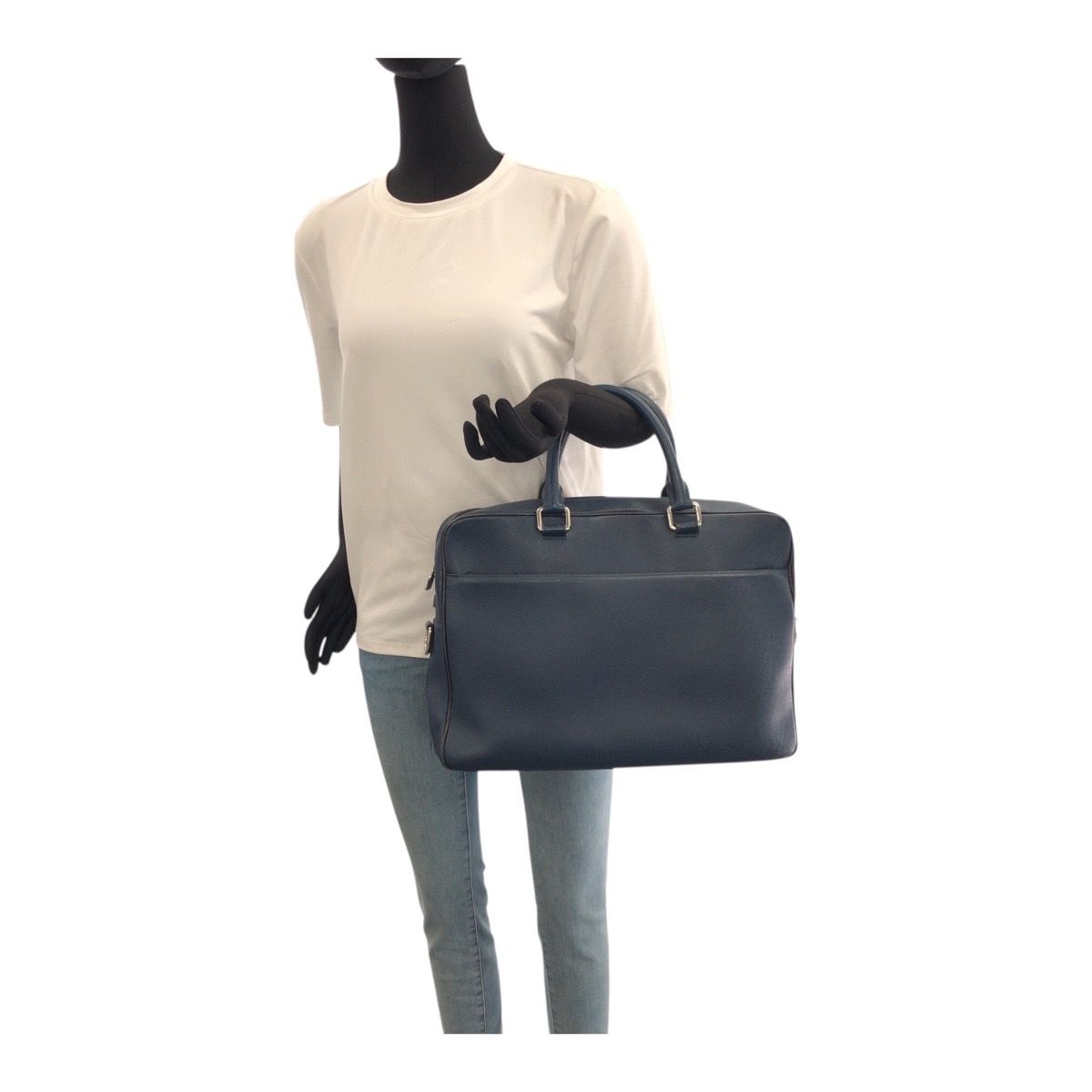 LOUIS VUITTON ルイヴィトン タイガ ポルトドキュマン ヴォワヤージュ