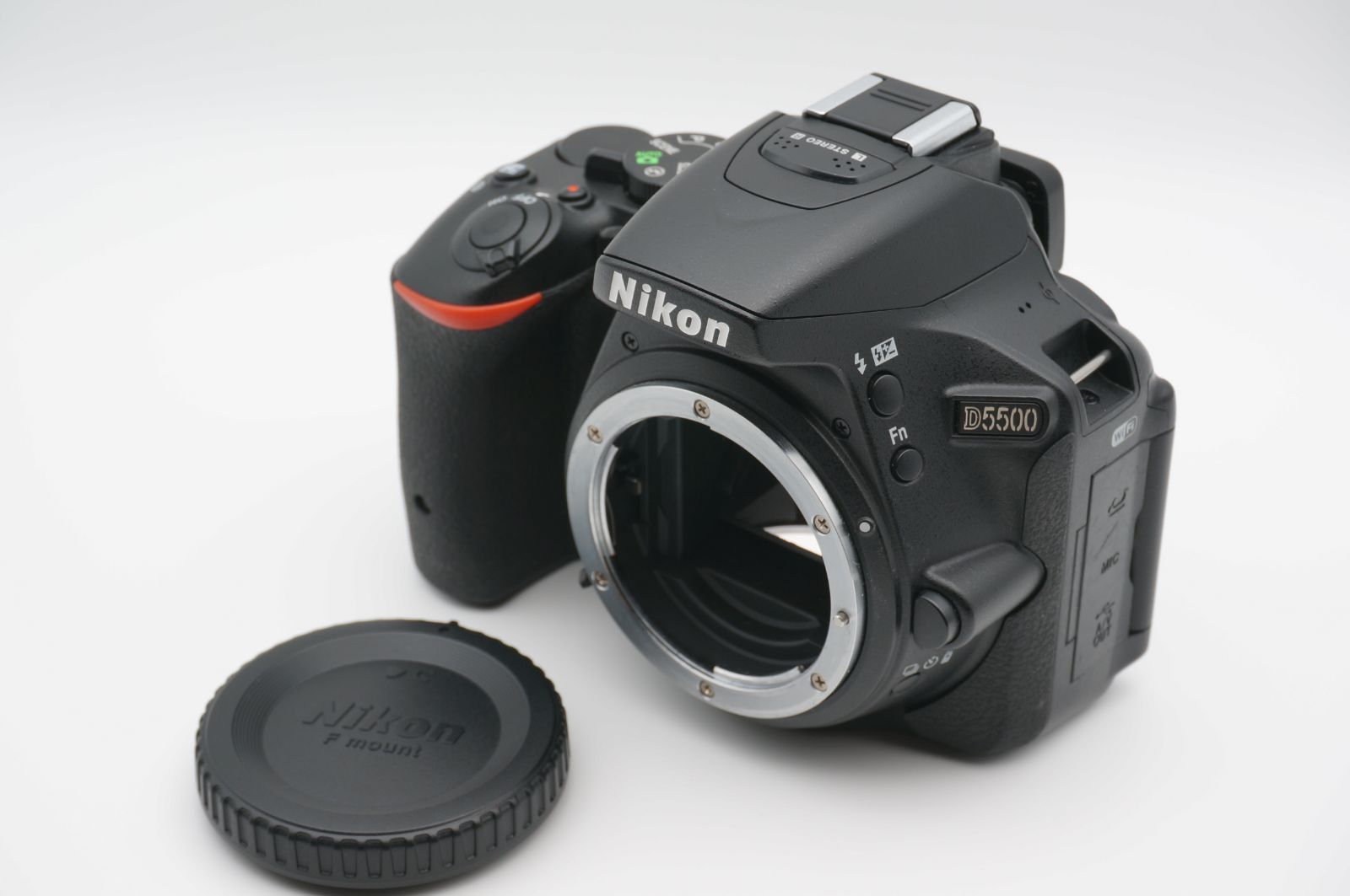 極上品】Nikon D5500 ボディ - メルカリ