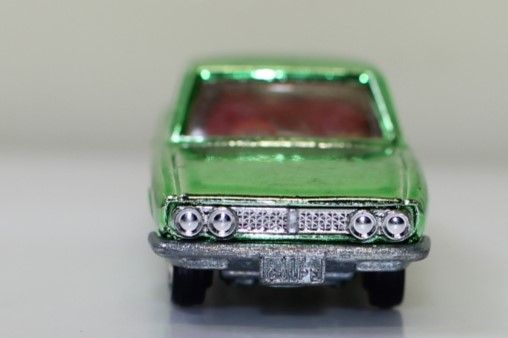 USED 箱無し トミカ 黒箱 10 いすゞ 117クーペ 1800XE 1/62 日本製