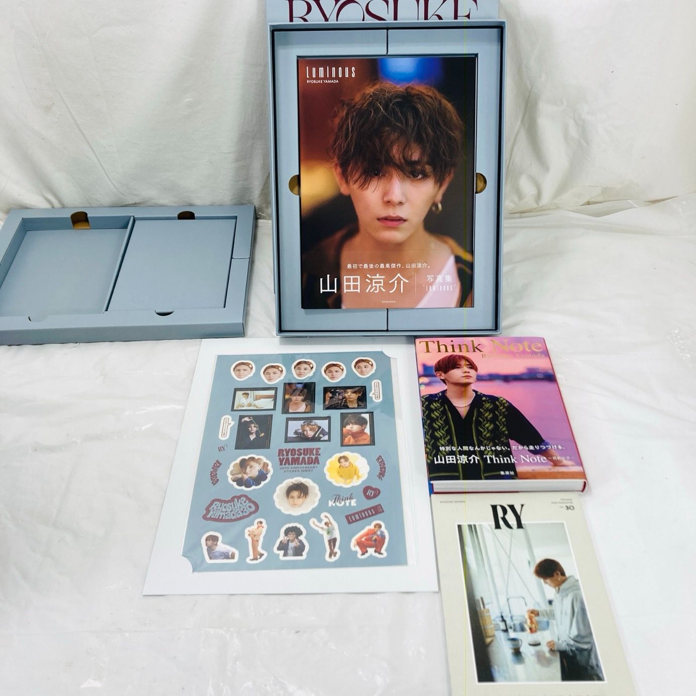 山田涼介 30thプレミアムBOX 初回限定版 - メルカリ
