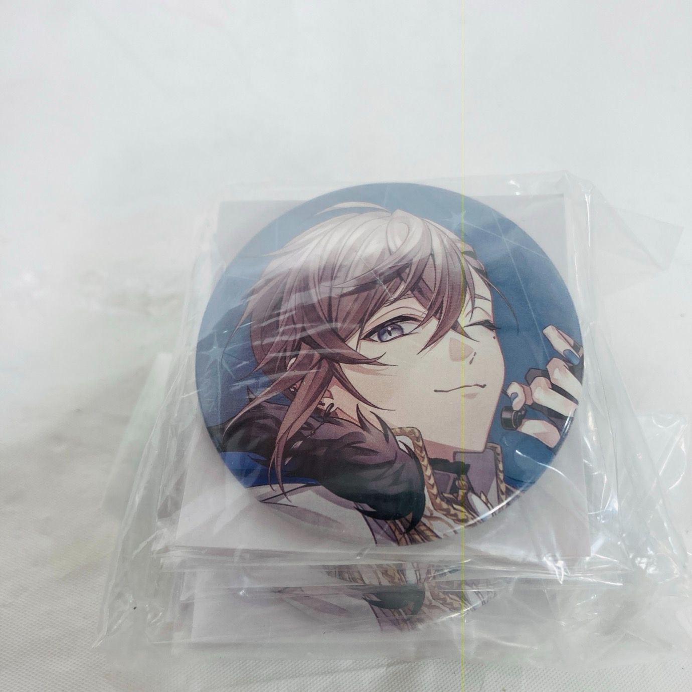 にじさんじ 叶 葛葉 缶バッチ 4種×5個 ChroNoiR One-Man Live - メルカリ