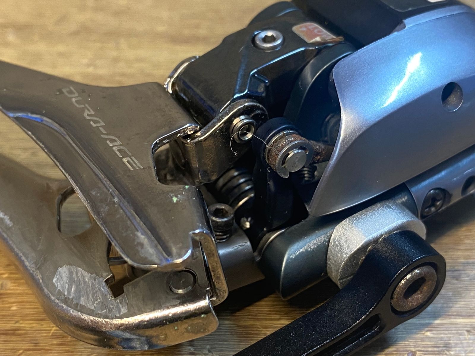 IX842 シマノ SHIMANO デュラエース DURA-ACE FD-9070 フロント 