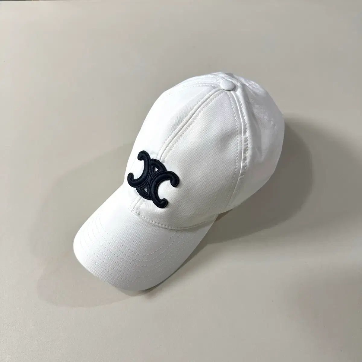 百貨店購入/当日出荷 セリーヌ トリオンフ ベースボールキャップ