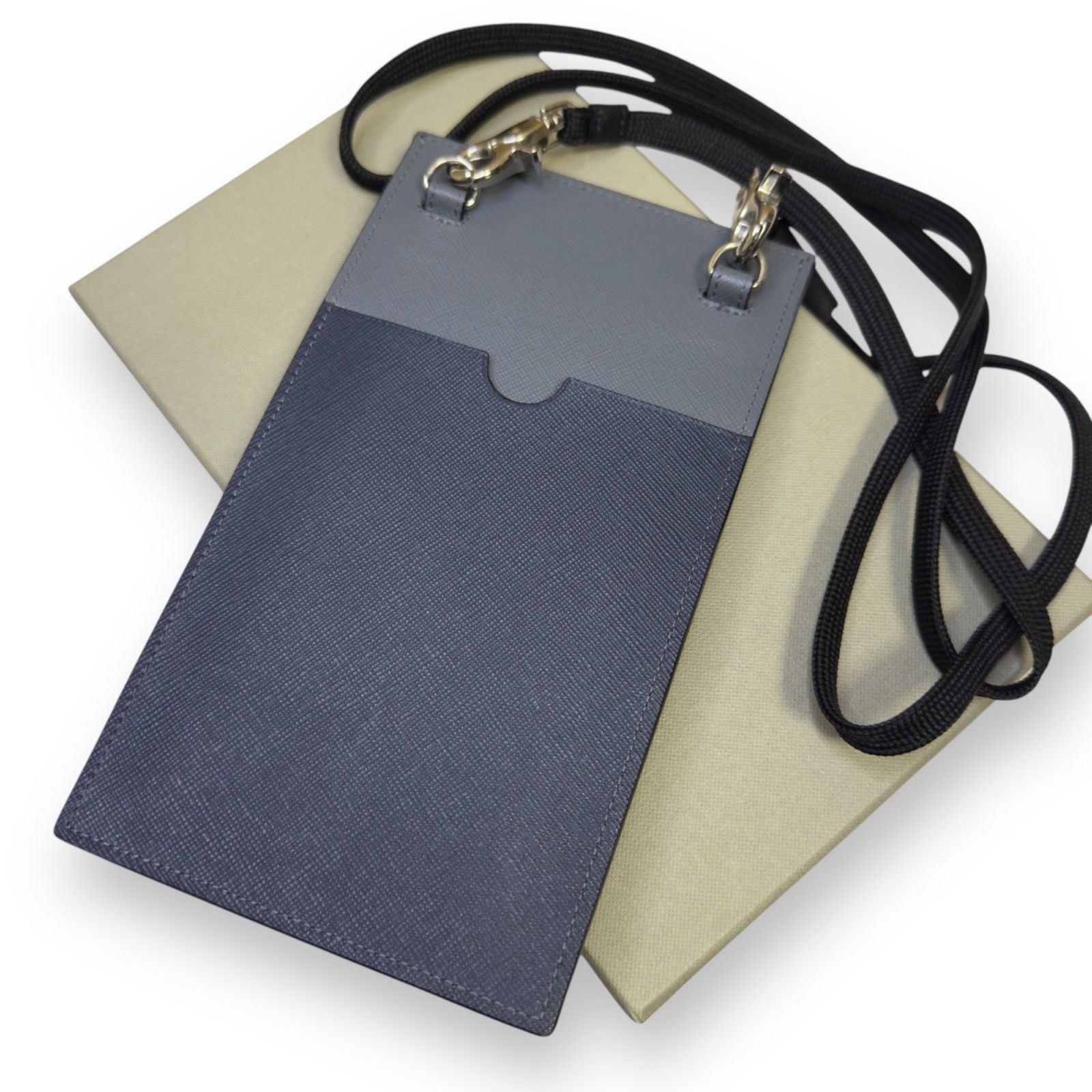 MARNI マルニ スマホショルダー フォンケース ショルダーバッグ ネイビー