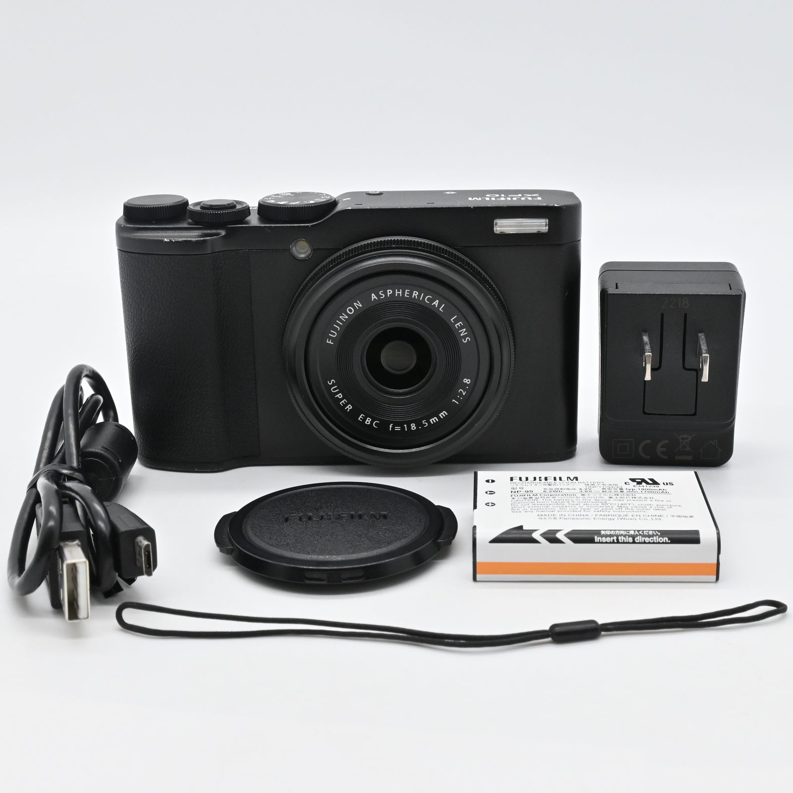 FUJIFILM XF10 ブラック - メルカリ