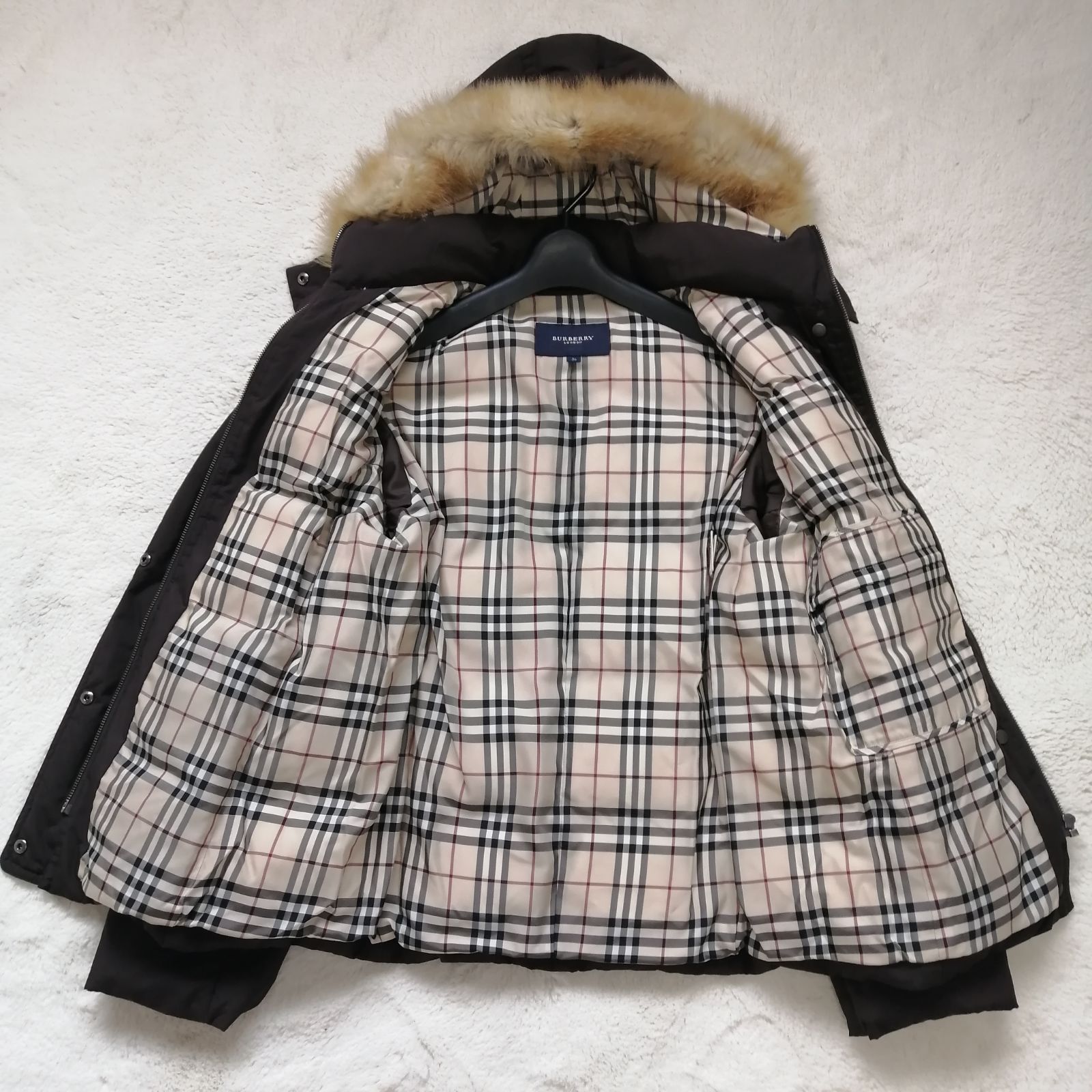 バーバリーロンドン ダウンジャケット ノバチェック ショート ブラウン