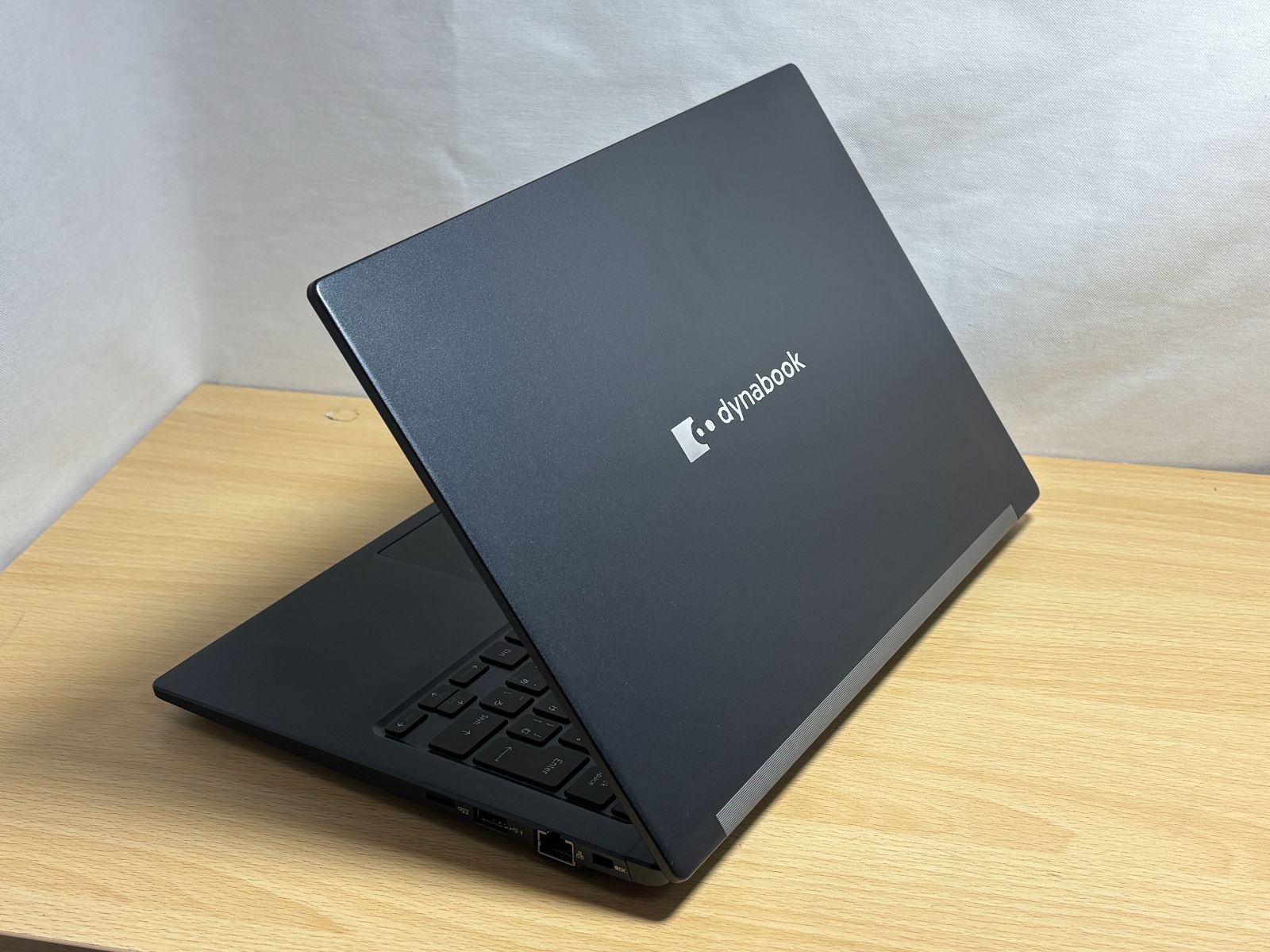 【ほぼ未使用】東芝 dynabook GA83/XW Ryzen 5 7530U 中古 Aランク 2023年秋冬モデル 東芝 dynabook GA83/XW AMD Ryzen5