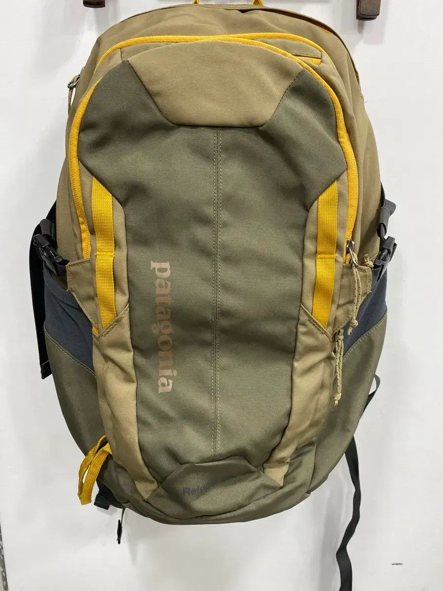 28 L patagonia リーフュージオ 登山 バックパック