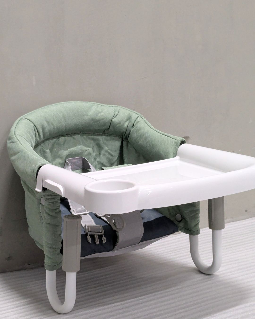 Bランク】Inglesina ファスト テーブルチェア ピスタチオ - メルカリ