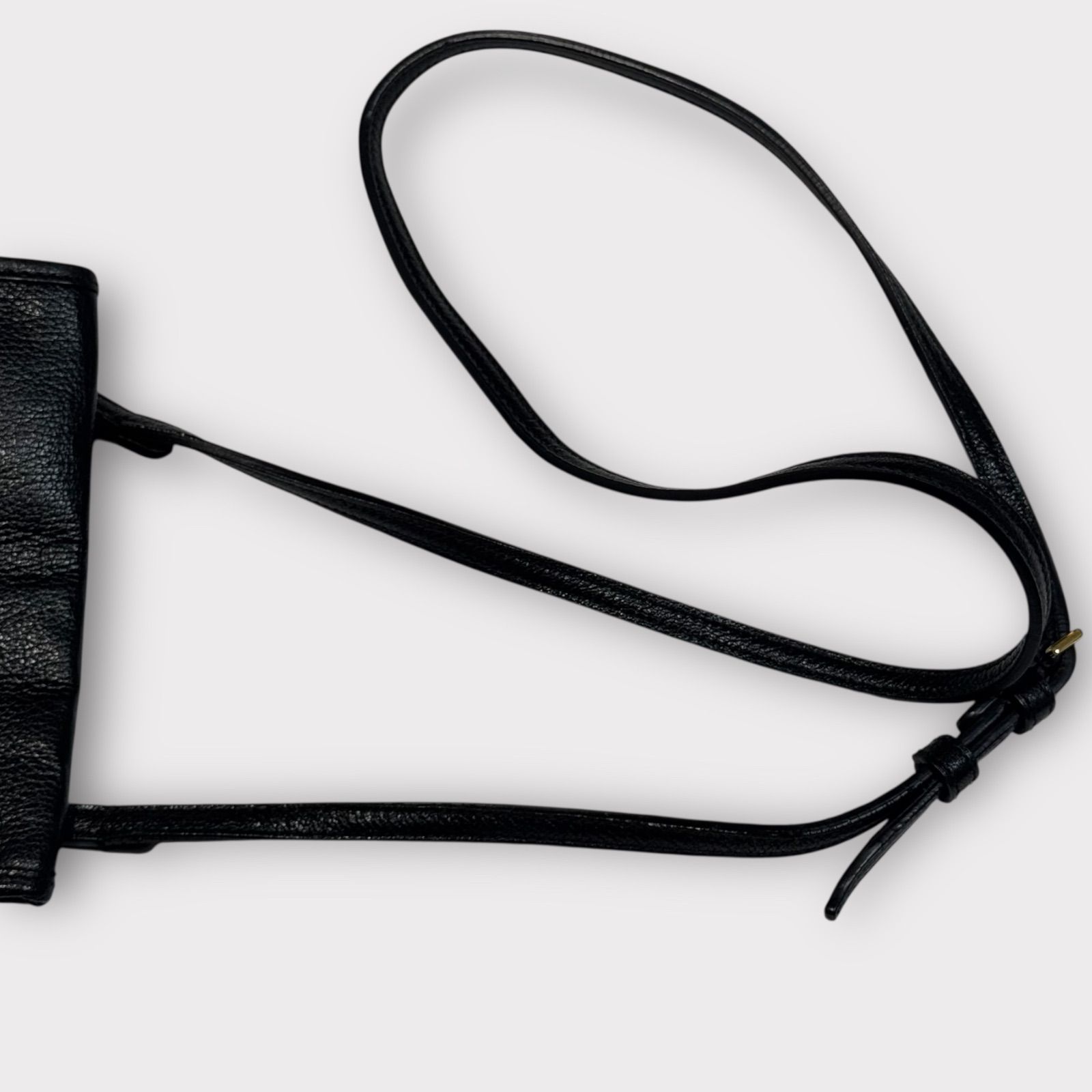 超美品！LOEWE ロエベ ロゴ型押し レザー ショルダーバッグ サコッシュ