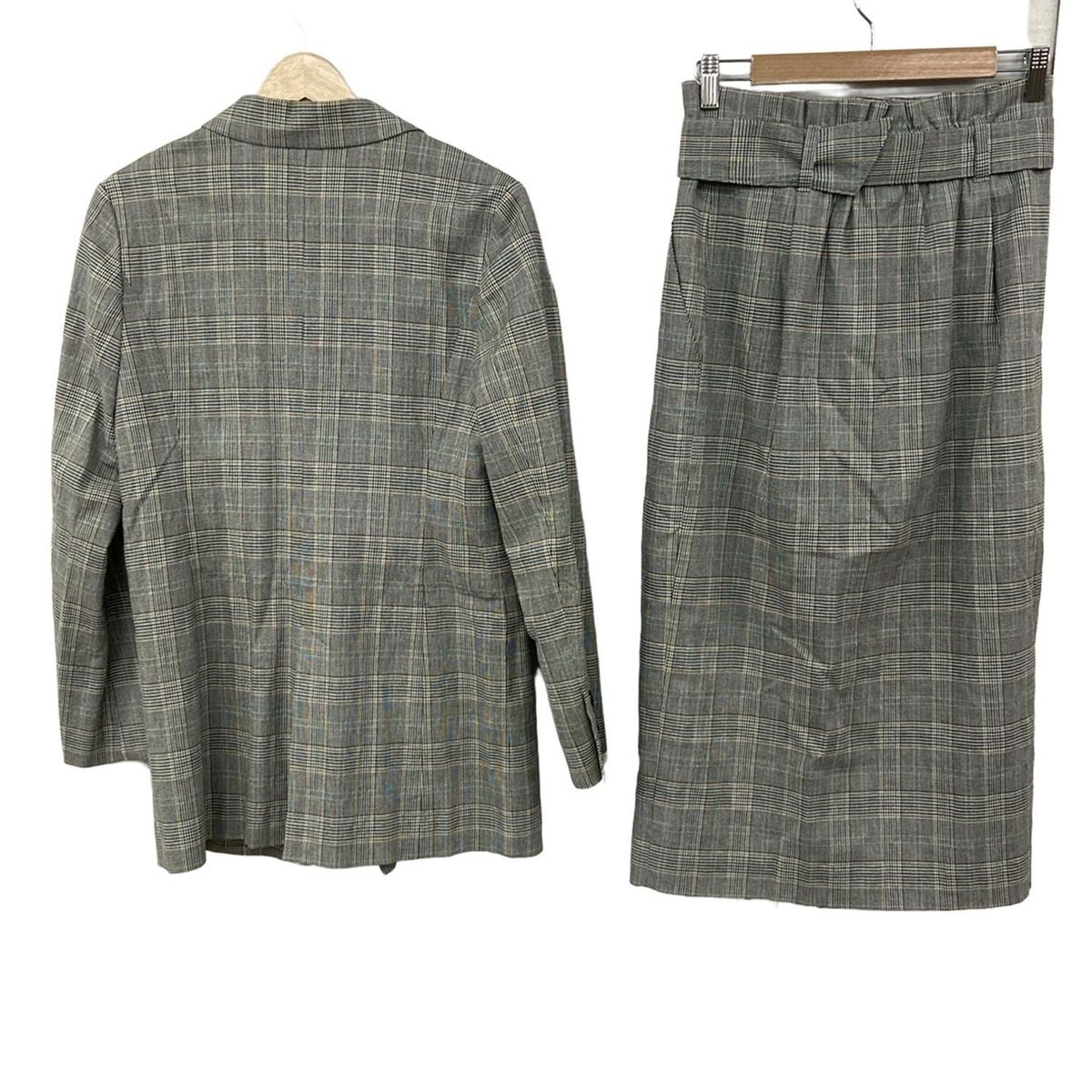 wb ダブリュービー スカートスーツ レディース - 黒×白×マルチ チェック柄