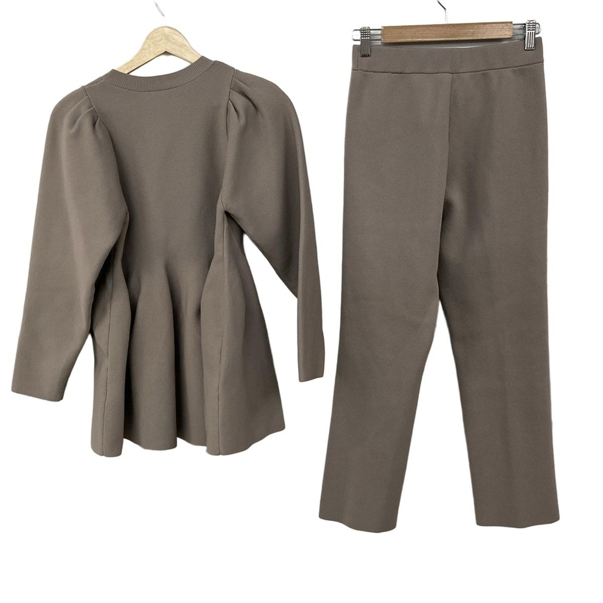 CELFORD セルフォード レディースパンツセットアップ レディース - グレーベージュ ニット