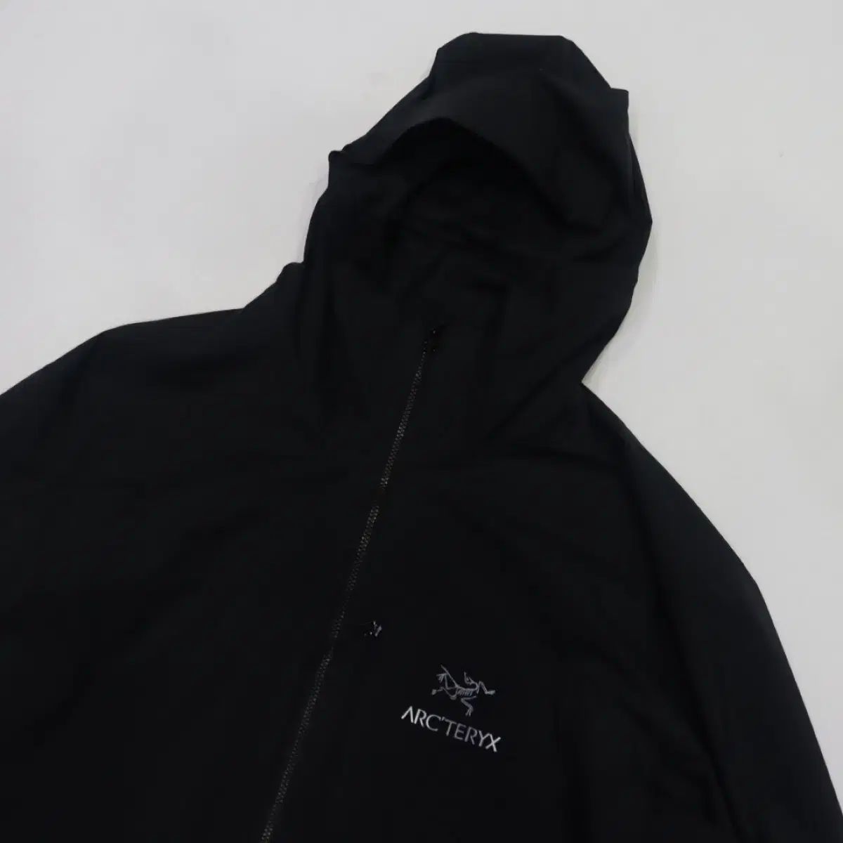 ARC TERYX アークテリクス スコーミッシュ ブラック フーディ ウィンドブレーカー