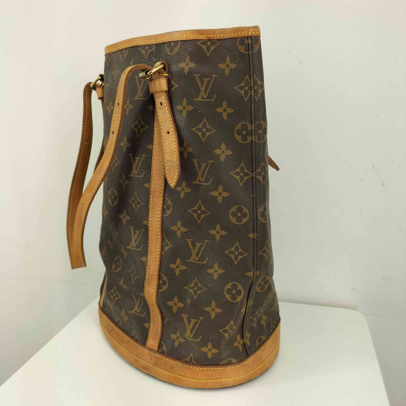 LOUIS VUITTON バッグ ルイヴィトン LOUIS VUITTON 購入 モノグラム バケットGM ハンドバッグ