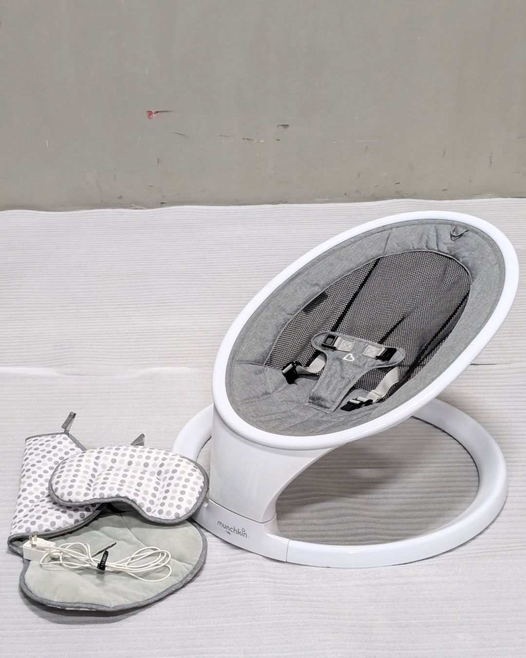 Bランク 電動ベビースウィング ホワイト manchikin