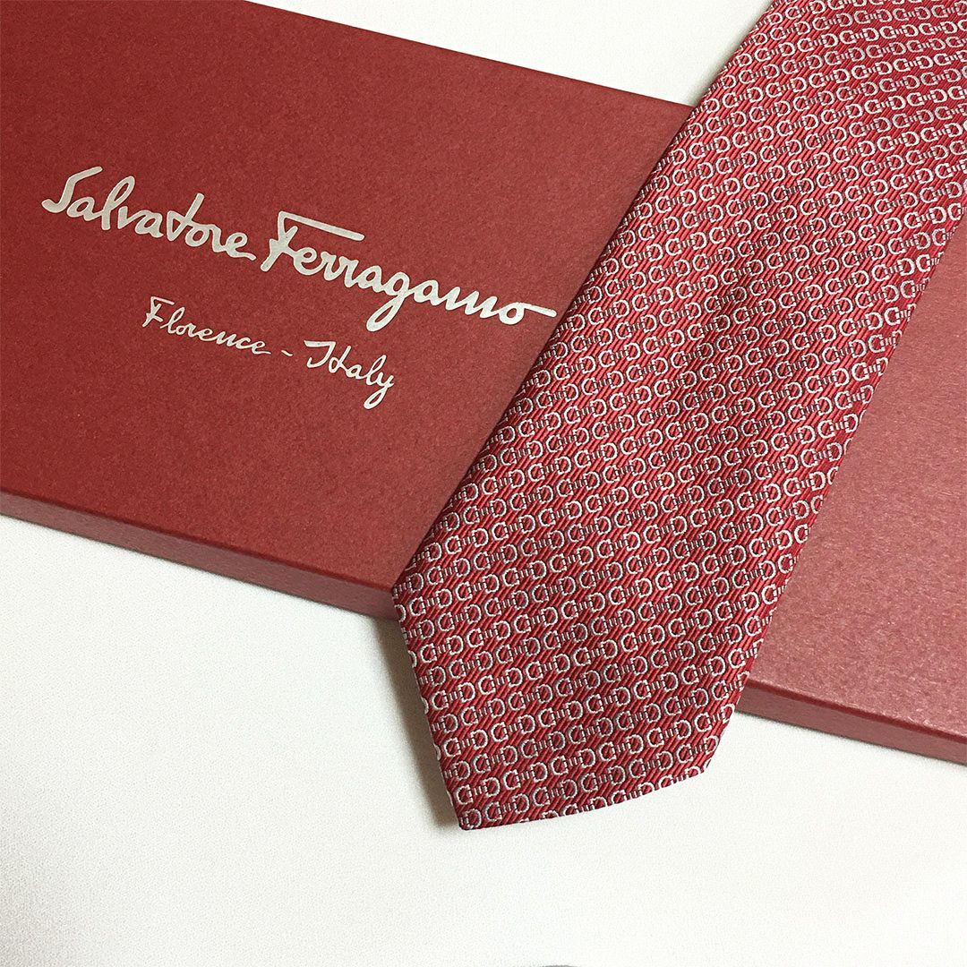 未使用級 サルヴァトーレフェラガモ Salvatore Ferragamo ネクタイ 