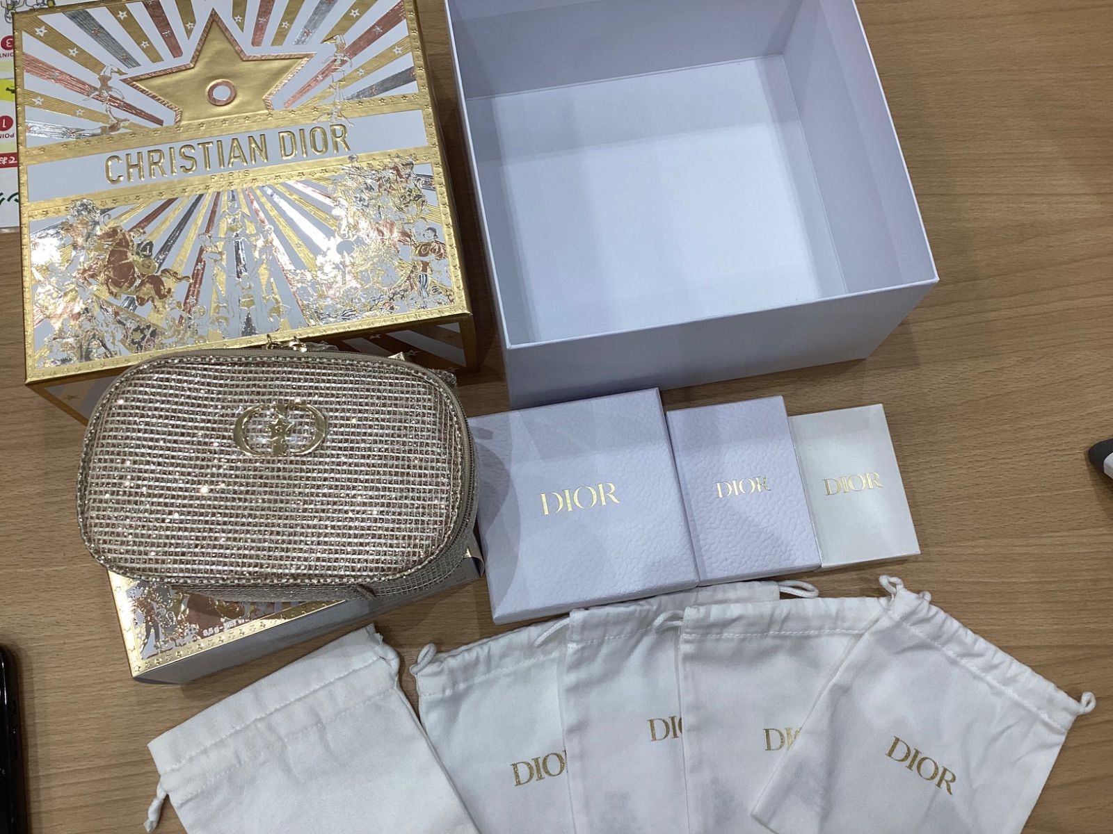 KA1027 Christian Dior ディオール クリスマスコフレ2025 ゴールド