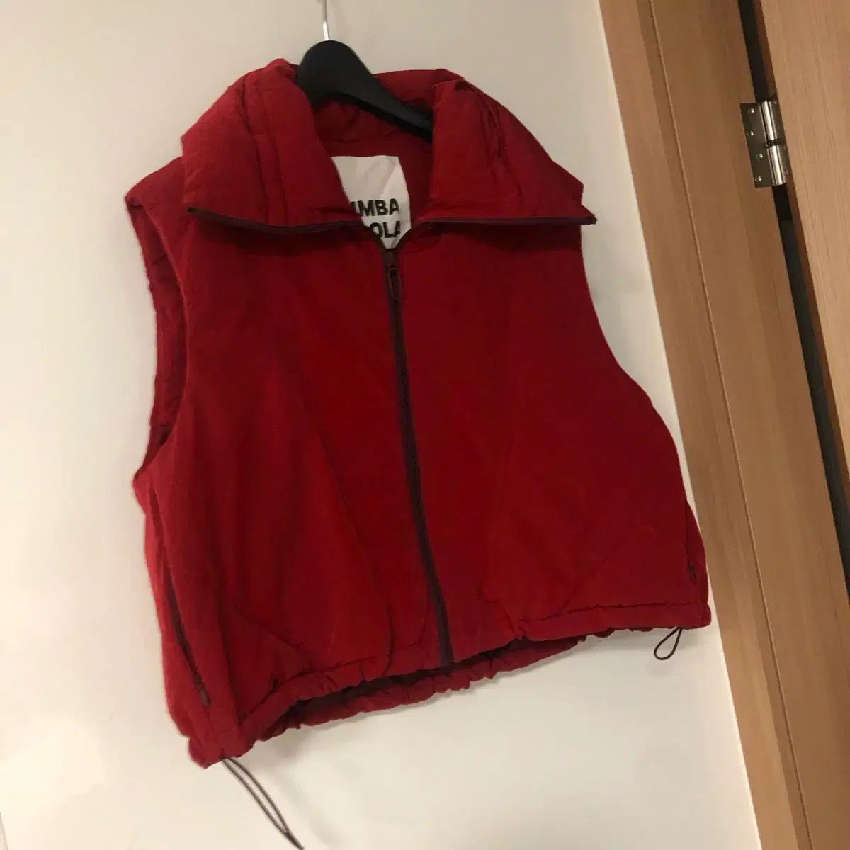 BIMBA Y LOLA 20年 レッド ダックダウン クロップド ダウン ベスト 旅行 Look