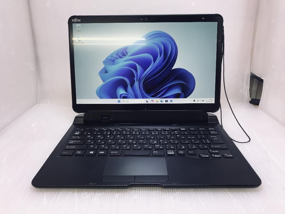 Windows 11 13.3型タブレット 第10世代 富士通 ARROWS Tab Q 7310 DE キーボード付 Core i 3-10110 U 2.1 GHz 4 GB SSD 128 Wi-Fi