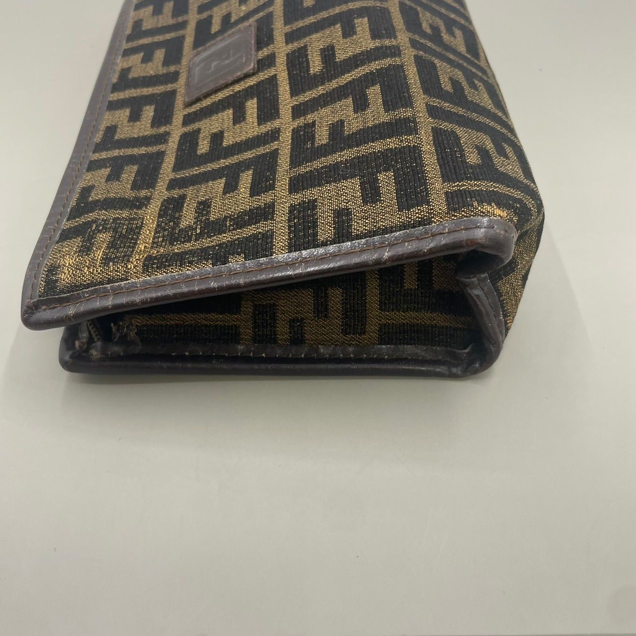 良品 FENDI フェンディ クラッチバッグ ポーチ ズッカ柄 レザー ロゴ型