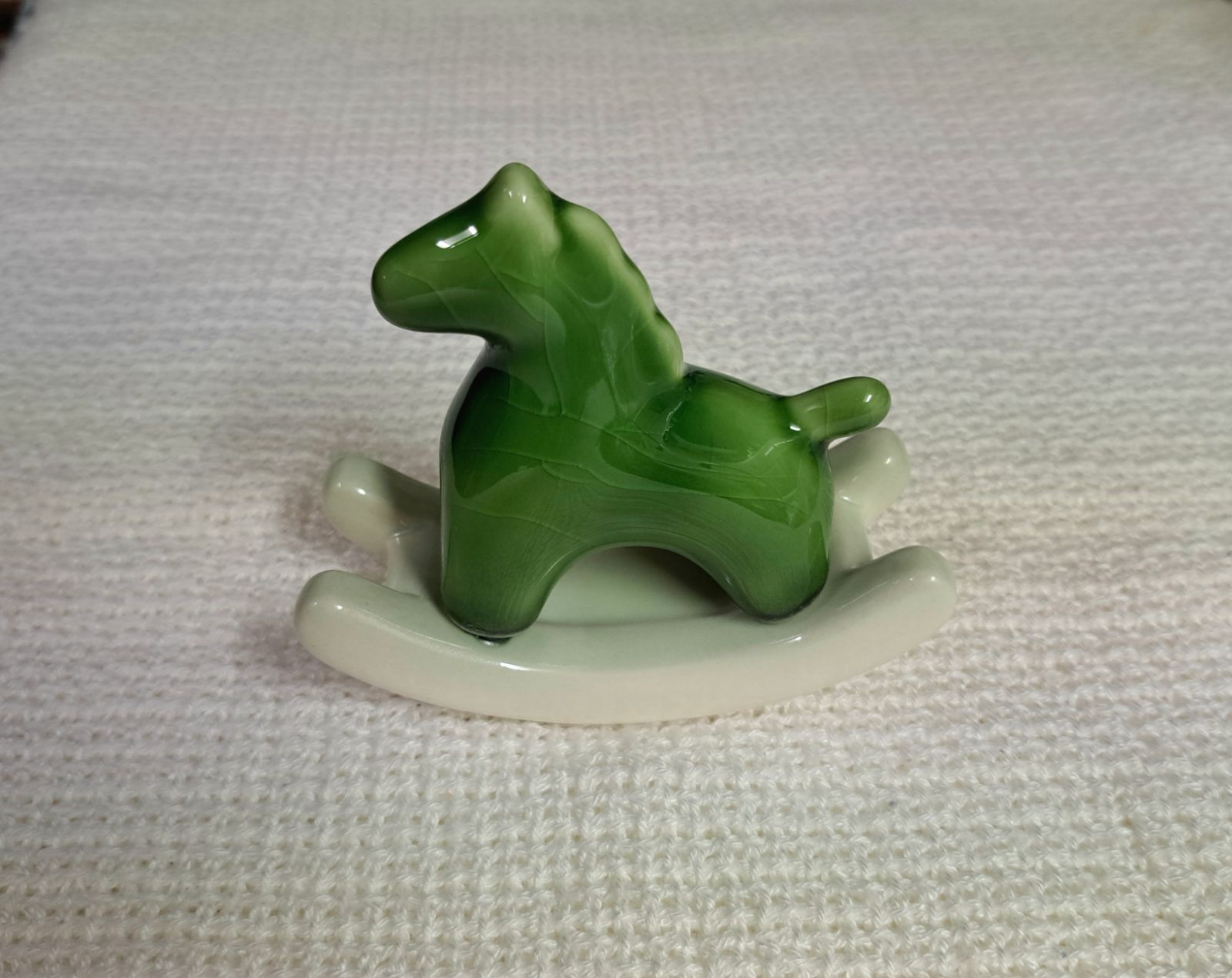 馬 置物 緑 セラミック 陶器 インテリア 小物 ロッキングホース - メルカリ