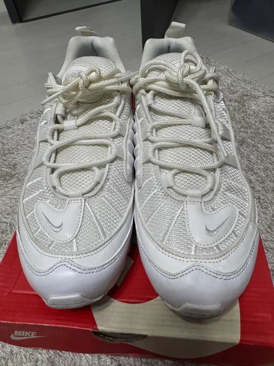 270エアマックス98トリプル白 - メルカリ