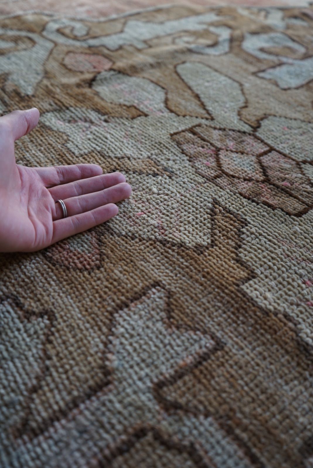 ヴィンテージラグ トルコ ウシャク サーモンピンク 1970年代 286 × 162