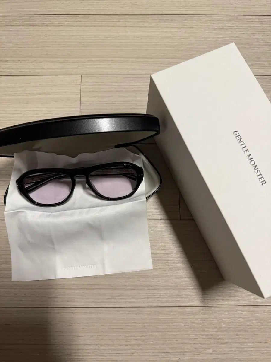 GENTLE MONSTER ジェントルモンスター OA 01 V