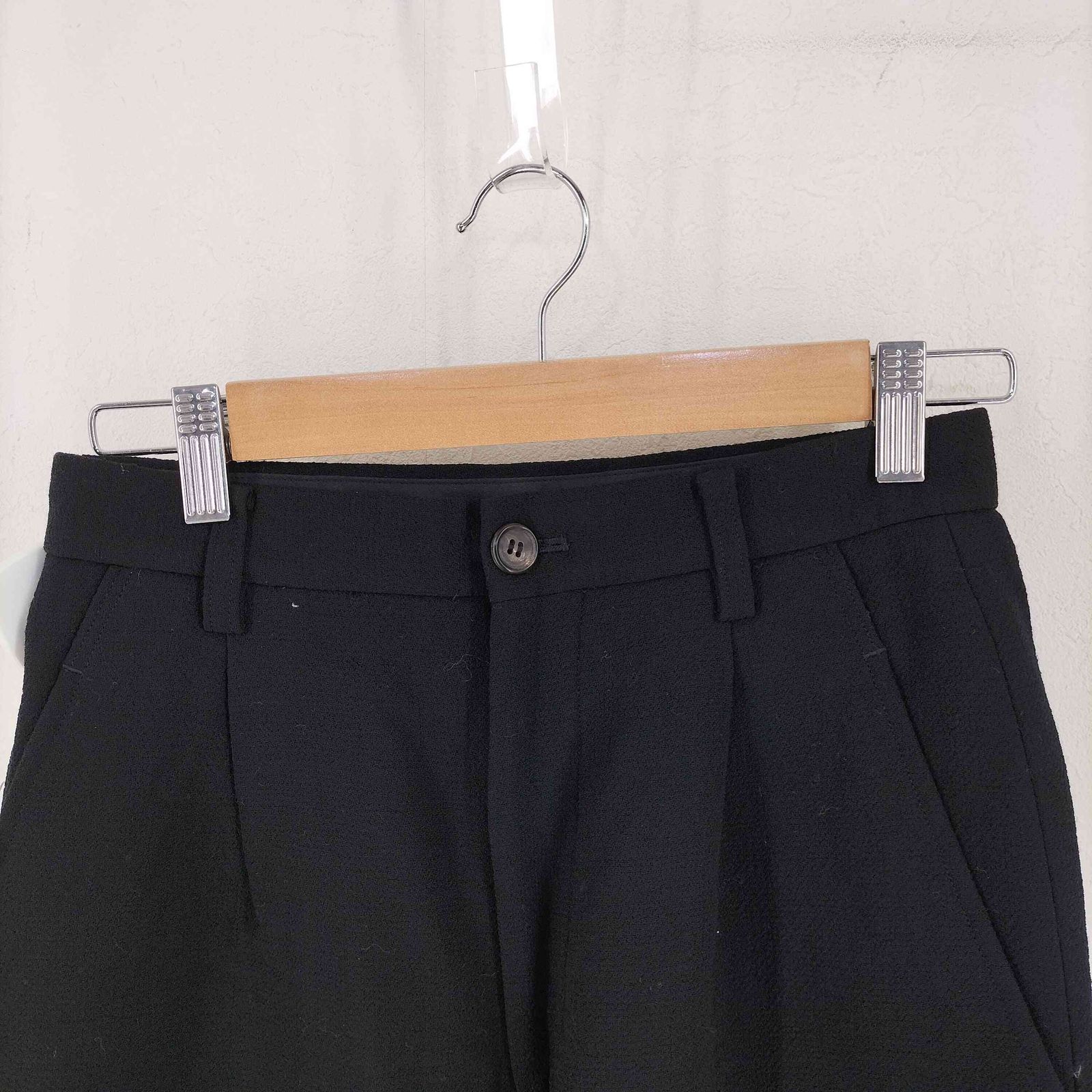 イッセイミヤケ ISSEY MIYAKE ウール タック スラックス レディース