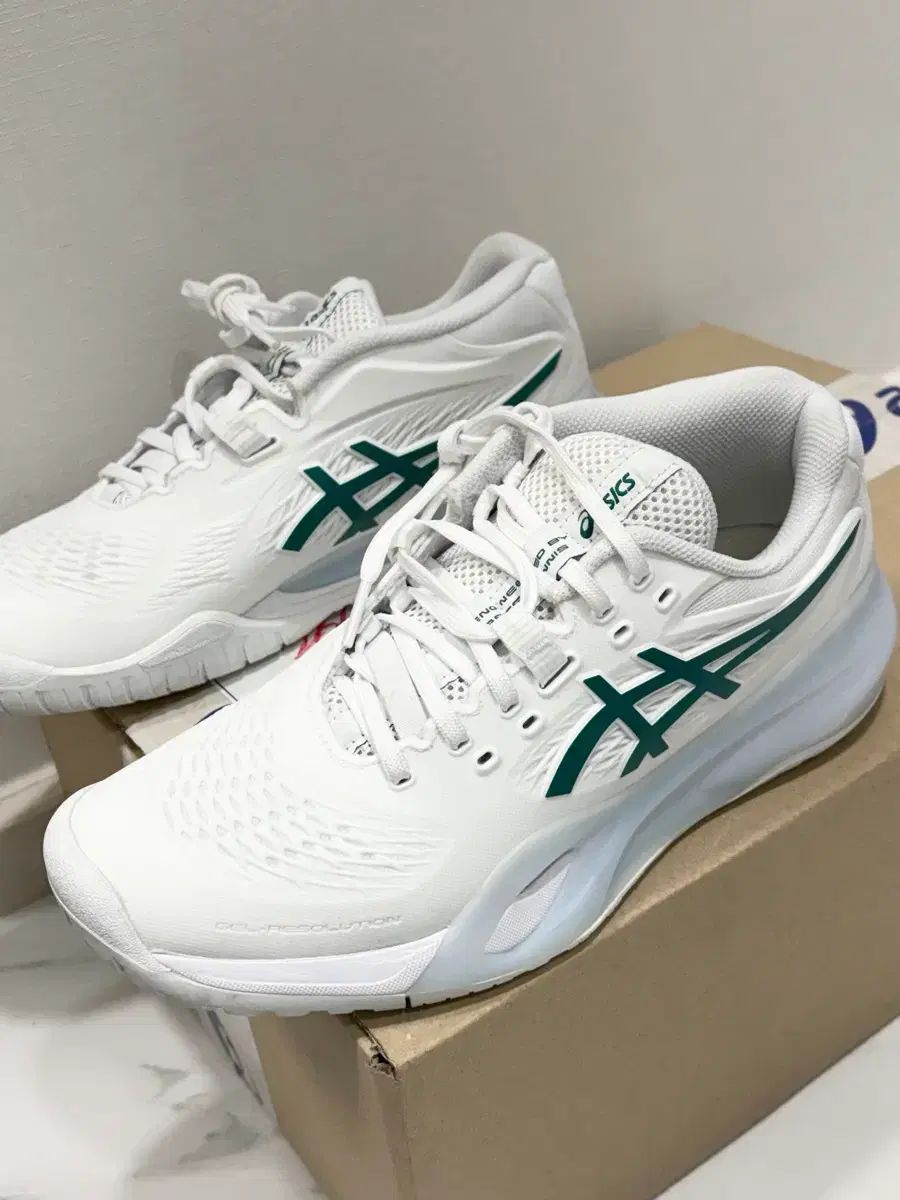 asics アシックス テニスシューズ ゲル レゾリューション 240 サイズ