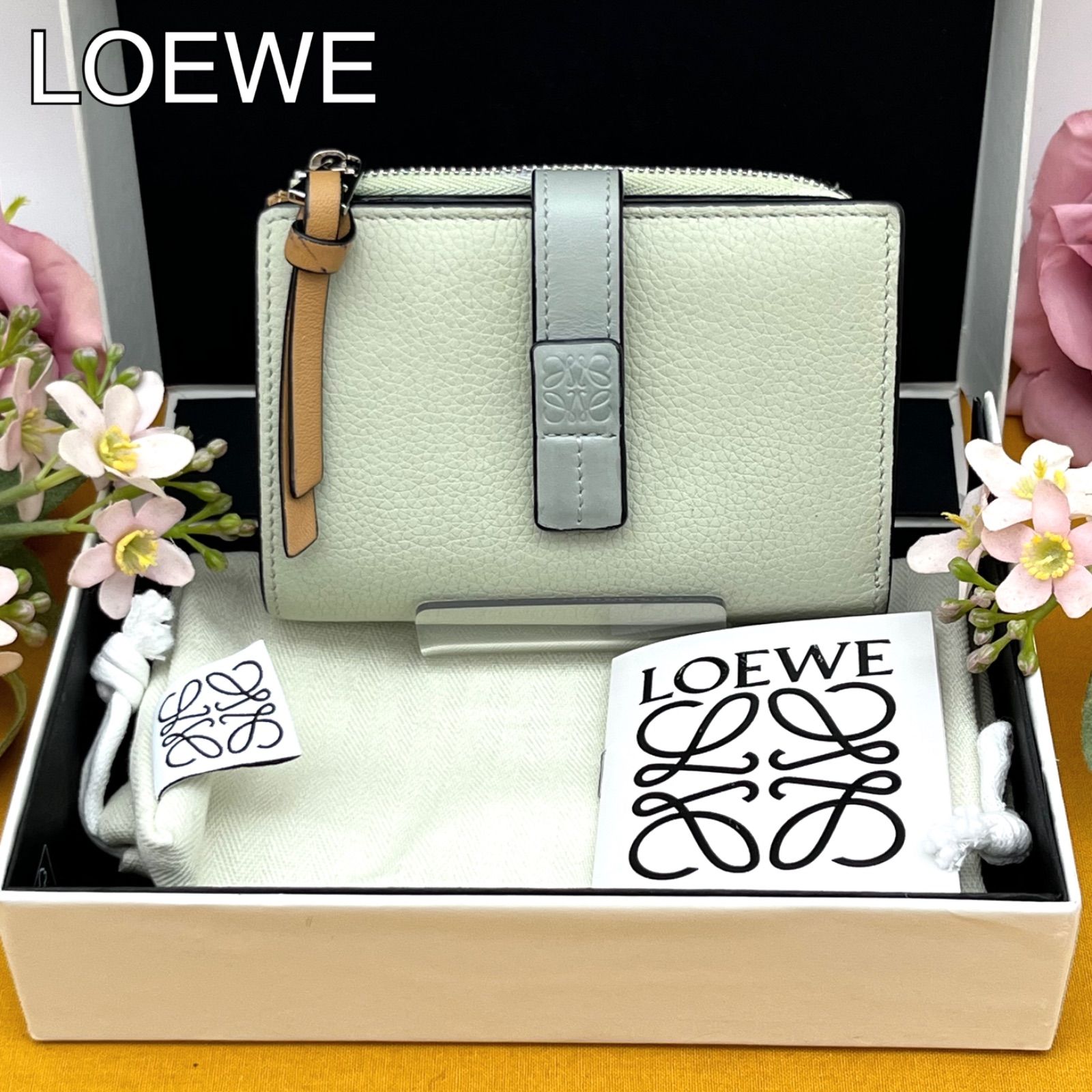 ✨美品✨LOEWE ロエベ アナグラム スリム ジップ バイフォールド