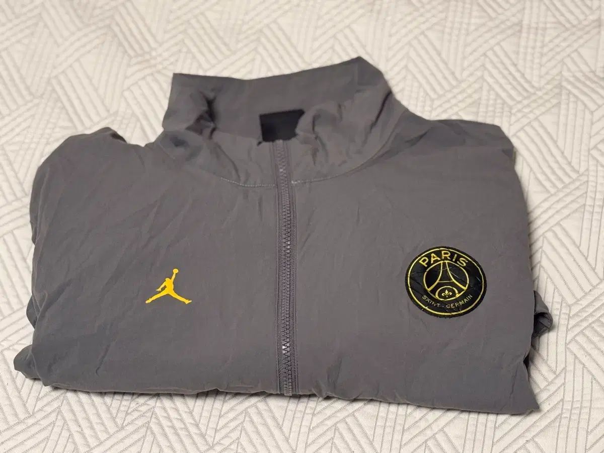 ジョーダン x パリ サンジェルマン 23-24シーズン ウーブン ジャケット