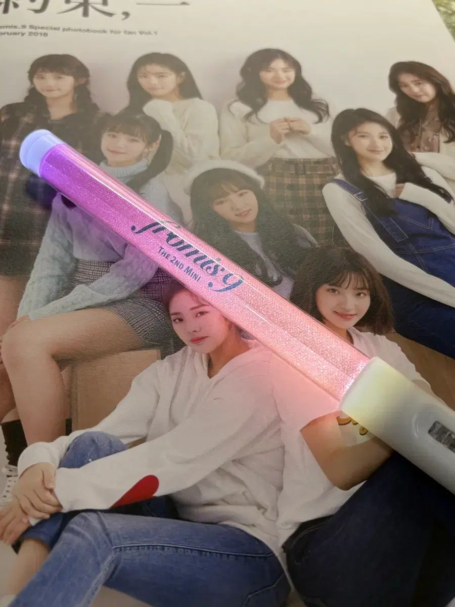 プロミスナイン(fromis_9) ドキドキ ペンライト 蓄光棒 - メルカリ