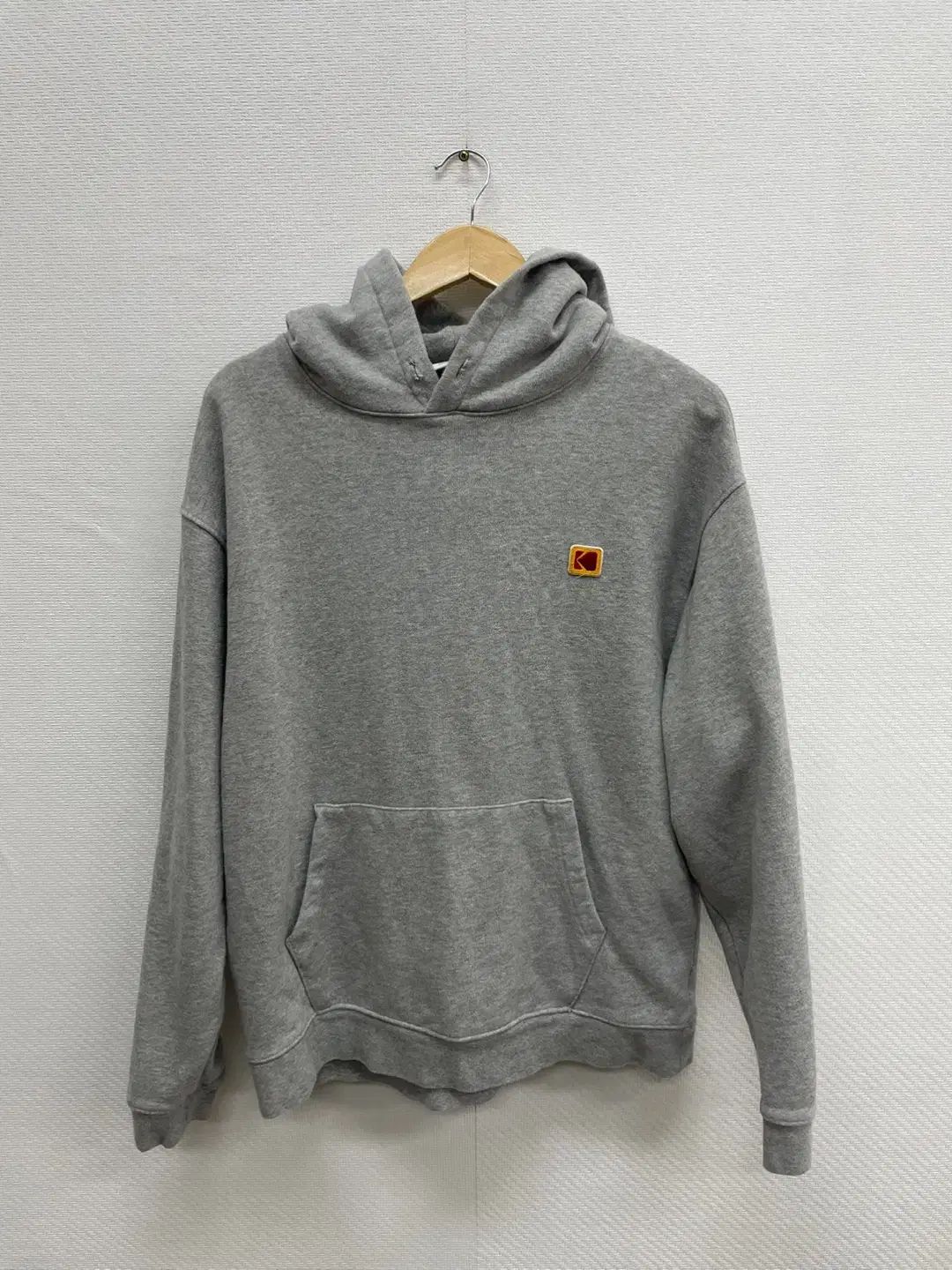 人気SALE，得価 KODAK WHO フードTシャツ / C-830 パーカー