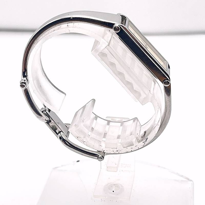 稼働 GUCCI グッチ 1500L レディース腕時計 シルバー アイボリー文字盤