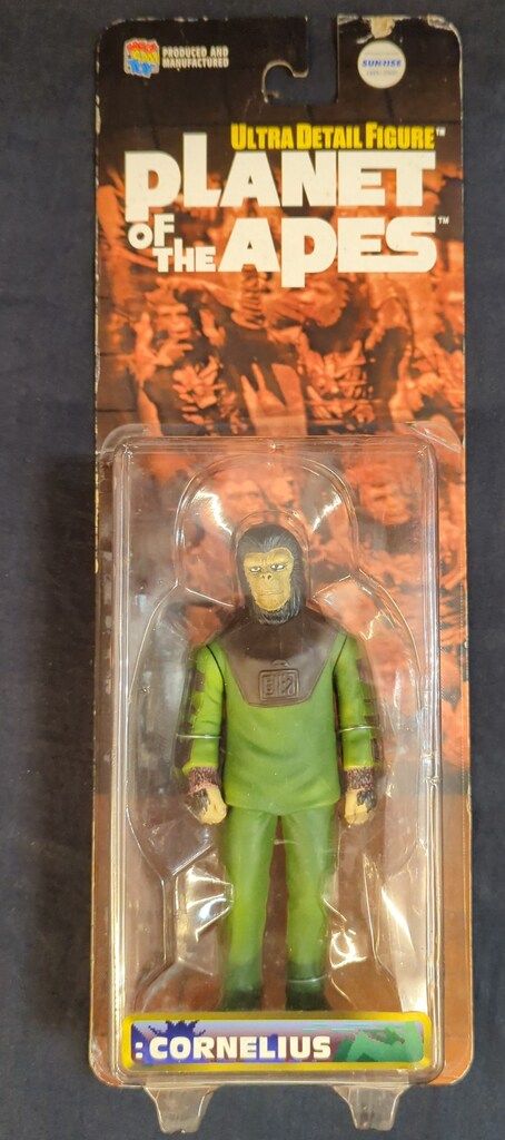 メディコム トイ ULTRA DETAIL FIGURE CORNELIUS (服色 / 薄) UDF005