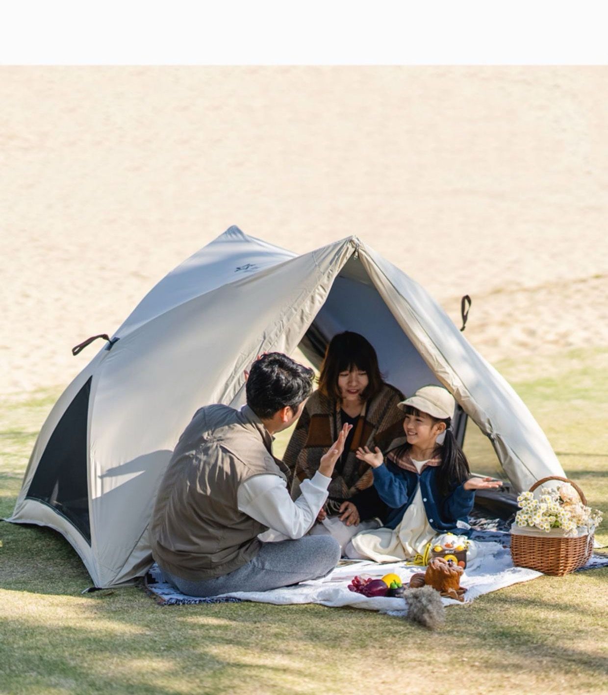 大好評 3秒で設営 収納 三角テント 通気性 全面メッシュで虫対策OK ビーチ キャンプに最適