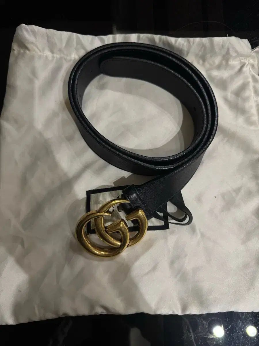 グッチ GGマーモント ブラック ベルト ゴールド