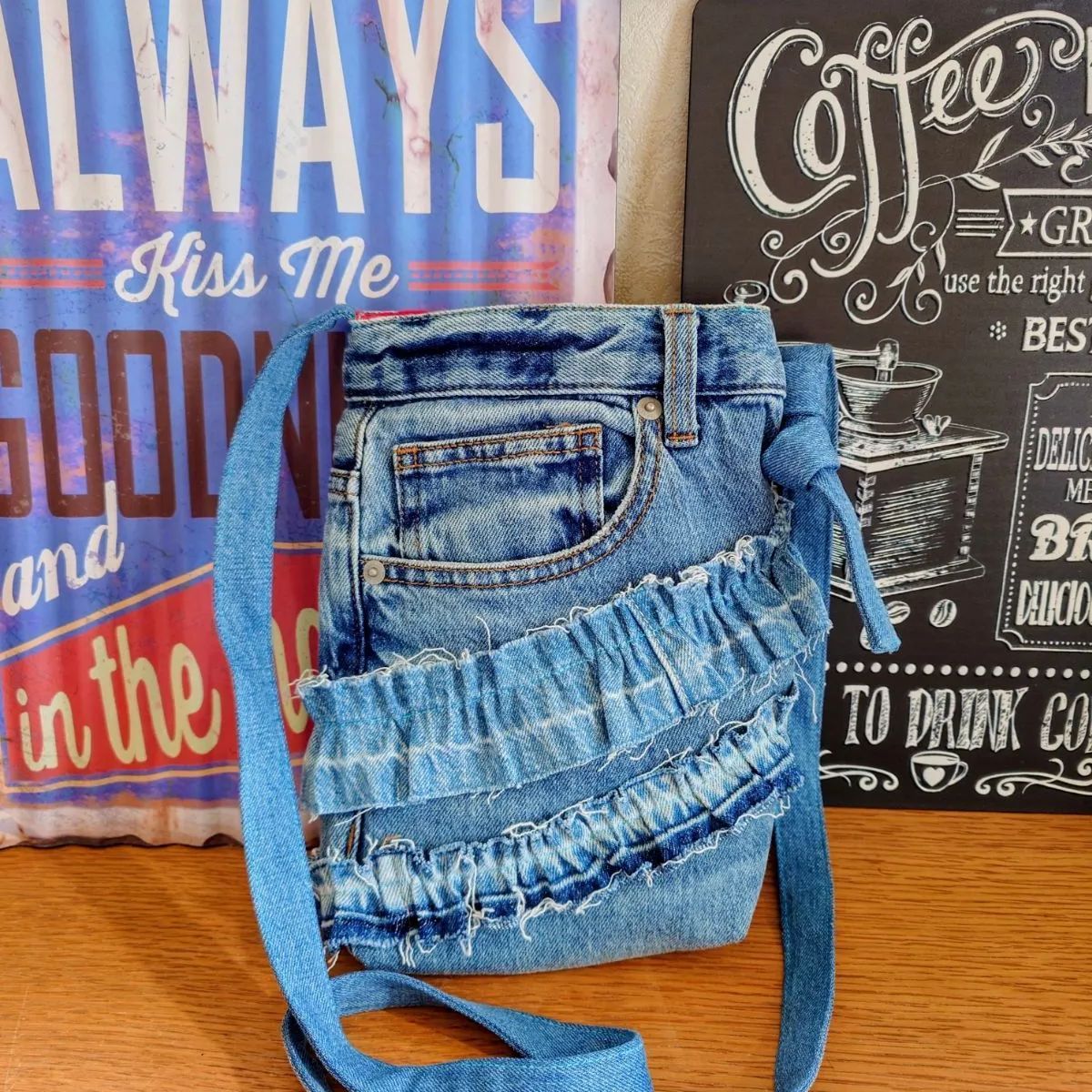 132☆USEDダメージデニムリメイク☆サコッシュ☆ショルダーバッグ